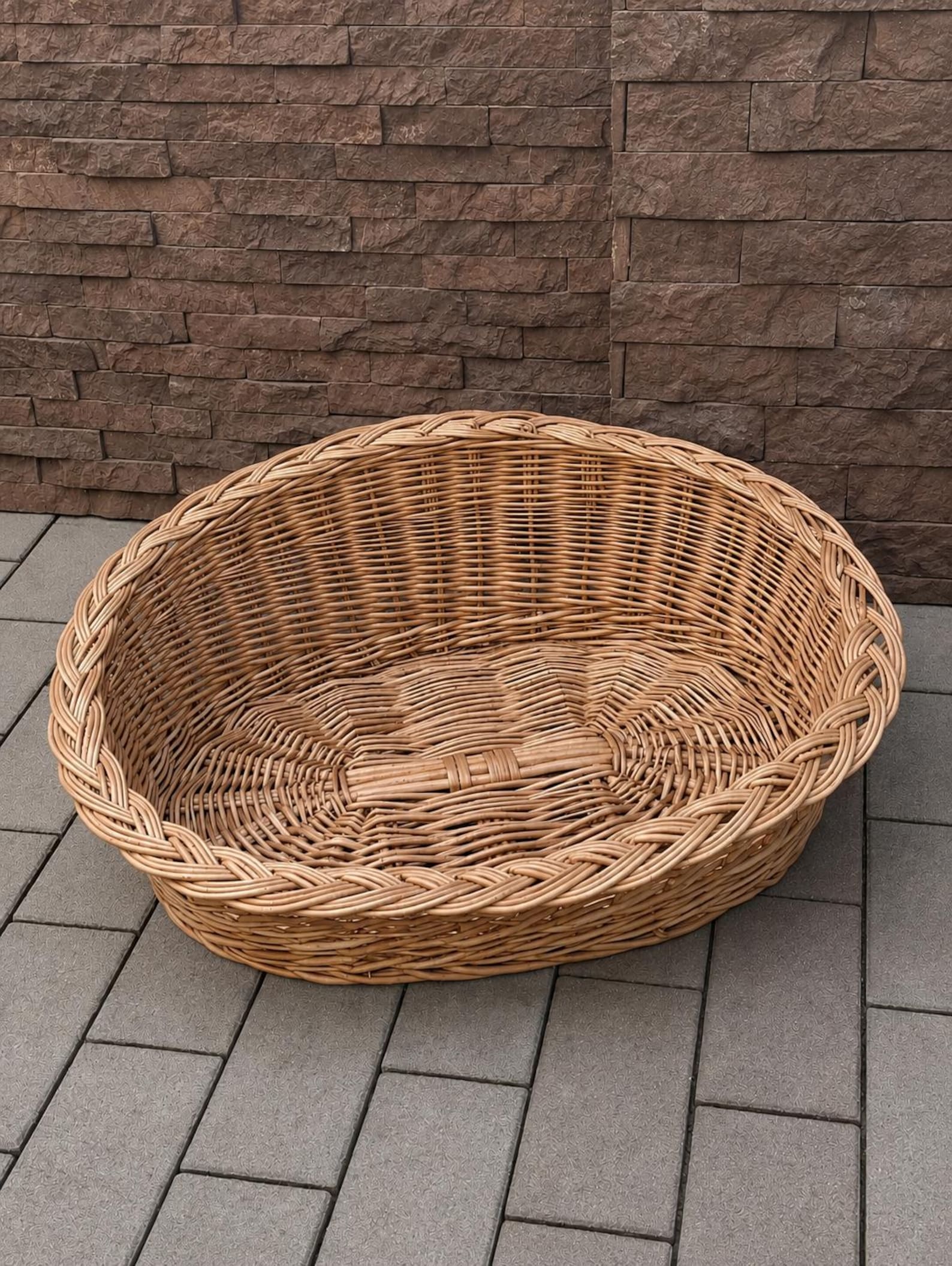 BinkyPaws Cozy Oval Wicker Pet Bed | Handmade in Poland